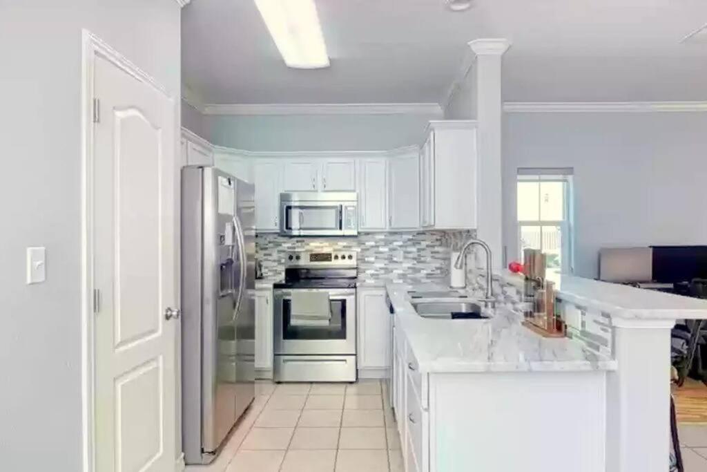 Spacious Home, Short Walk To Beach, Heated Pool! Corpus Christi Eksteriør billede